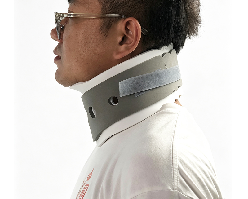 Adjustable Emergency Extrication Cervical Collar